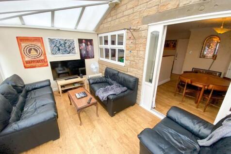 4-bed house on 3 Betjeman Gardens, Hunters Bar , £485/mo