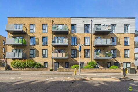 Presented by Nicoleta at EweMove Bexleyheath and D