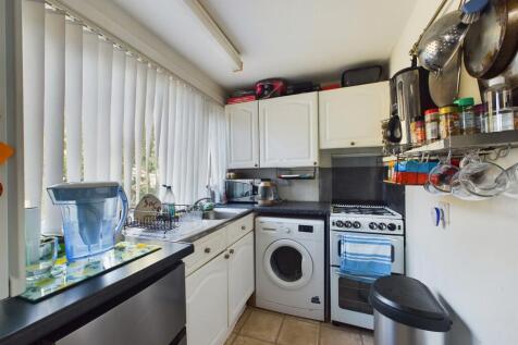 CAM03481G0-PR0081-STILL006