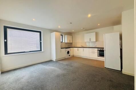 LOUNGE / KITCHEN