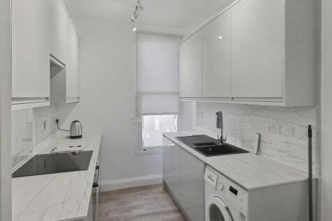 Flat 2, 45 Windsor Road, Ealing, London W5 3UP