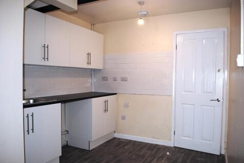 ***2 BEDROOM MAISONETTE TO RENT IN TOWN CENTRE*** photo 5