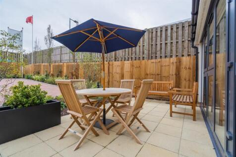 Owners Patio Area.jpg