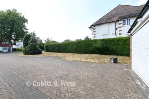 Driveway/Parking