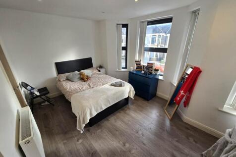 Bedroom 5 (1)