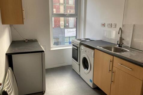 35 Holton Road - Flat 2 - kitchne 2.jpg