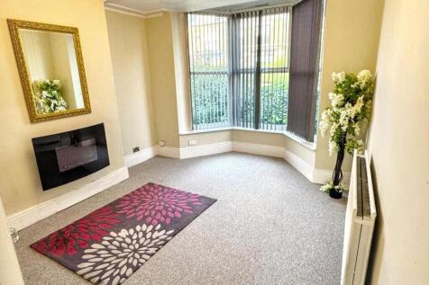 SITTING ROOM DINING ROOM AND KITCHEN