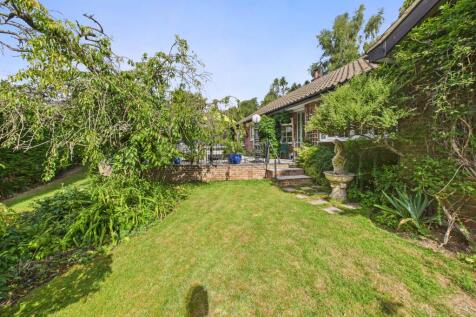 CAM02909G0-PR0466-STILL007