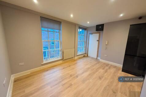 Living Room/ Kitchen