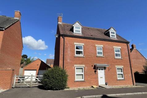 5 Bedroom Detached in SN12 6WQ