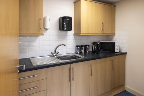 Office to rent Image 4