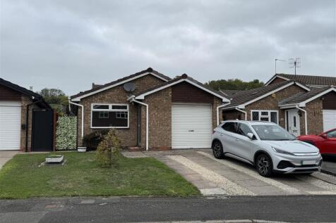 Shearwater Drive Amblecote 1.jpg