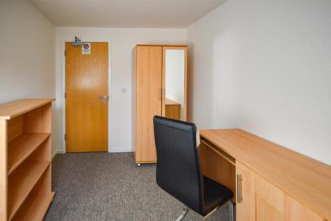 Room 4a, F34 The Forum - Undressed.jpg
