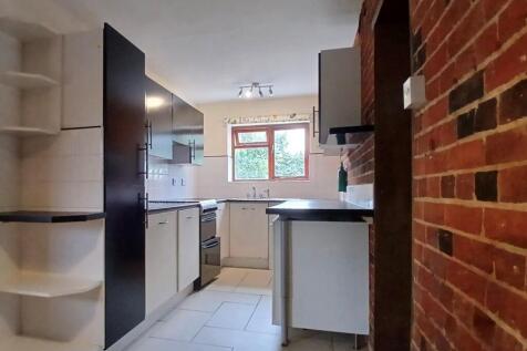 Kitchen 3.jpg