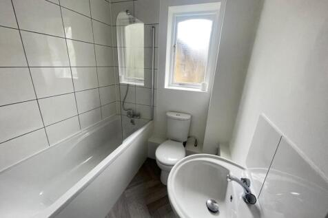 Avondale Court, E11 photo 5