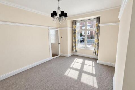 Victoria Road, Oswestry, SY11 2HT. photo 3