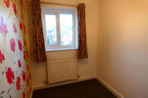 6 larchwood bed 3.JPG