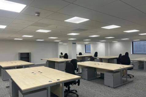 Prince Buildi int.jpg