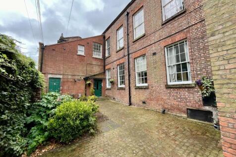 CHAPEL COURT 10