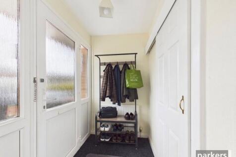 Fosters Lane, Woodley, Reading, Berkshire, RG5 photo 4
