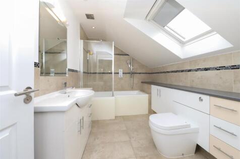 En-suite bathroom