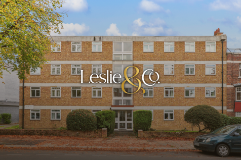 London, W5 - property photo