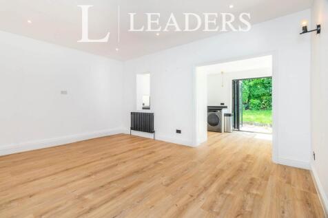Kings Road, Long Ditton, Surbiton, KT6 photo 3