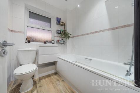 Flat 1, Elliot Court N15 4UD-12.jpg