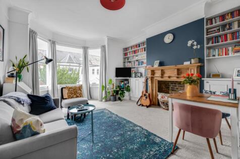 London, NW6 - property photo
