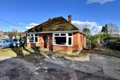 Ferndown, BH22 - property photo