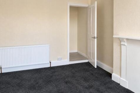 Middle Bedroom 3