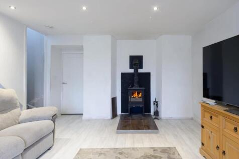 NEW LIVING ROOM.jpg