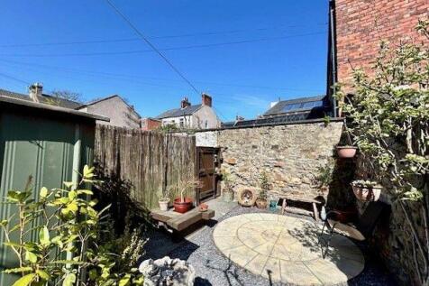 Rear Courtyard