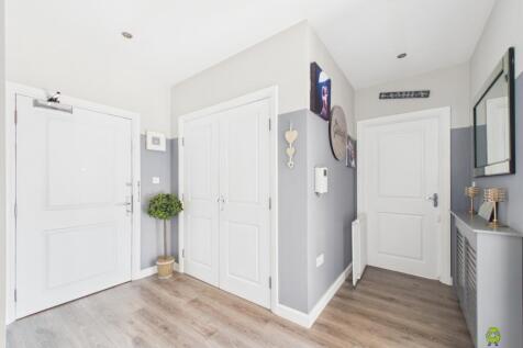 Presented by Nicoleta at EweMove Bexleyheath and D