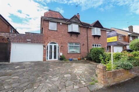 Uxbridge, UB10 - property photo