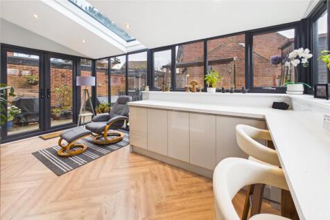 Breakfast Room