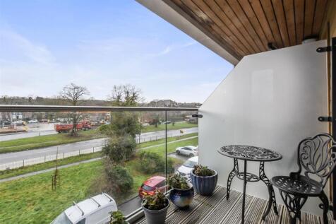 01-4f6cGCMCS - 21 Landmark Place - Balcony Origina