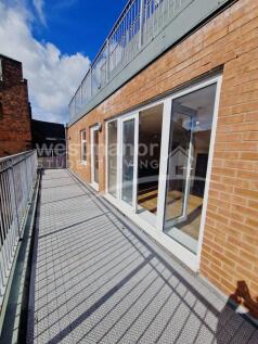 FLAT 17