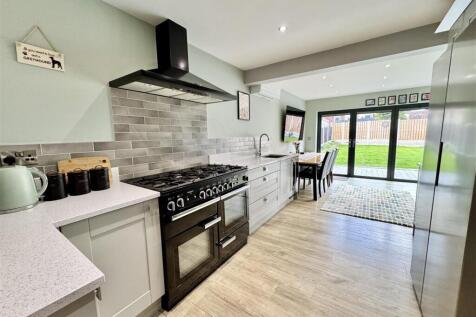 LIVING DINING KITCHEN