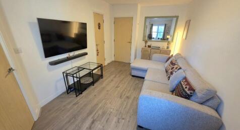 Front room 2.jpeg