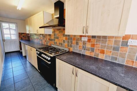 14 St. Helens Road, Leamington Spa photo 4