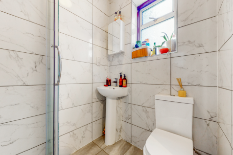Yiewsley, West Drayton, UB7 photo 4