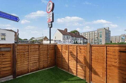 The Avenue N17-15.jpg