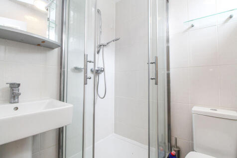 Bedroom One En-Suite