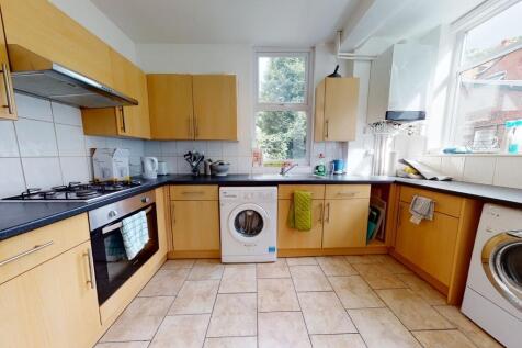 Trinity Avenue, Lenton, Nottingham, NG7 2EU photo 3