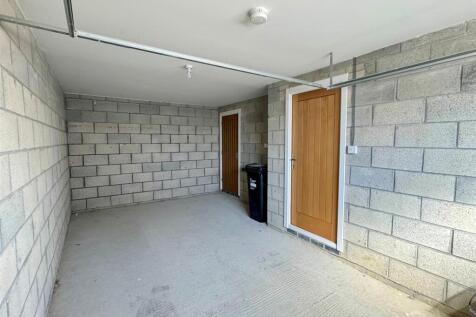 1 River Court Garage