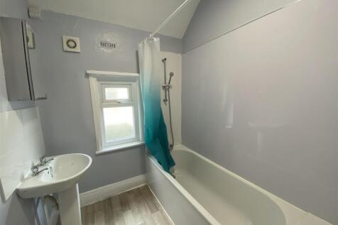 Bathroom.jpeg