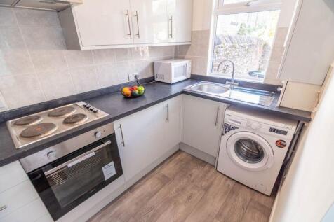 70 Cobden View Road, Crookes  photo 3
