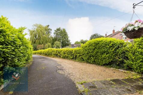 Front Garden/Driveway