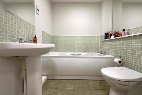 Modern Bathroom 718